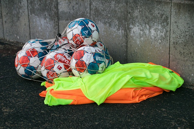 “广东足球之夜”见证荣耀时刻，林良铭、陈巧珠获评广东省年度最佳.